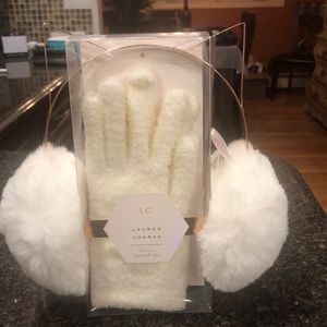 Ear muffs and gloves